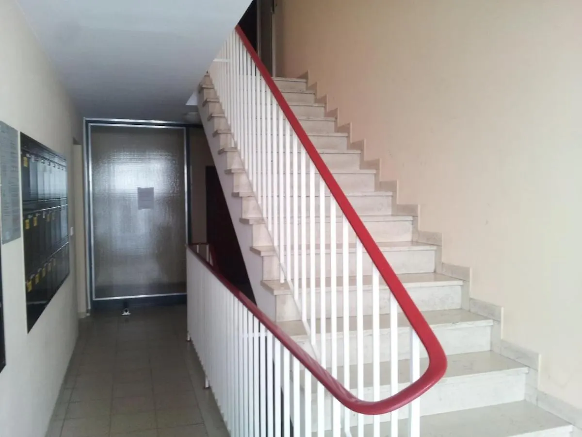 Furnished Apartment U6 Harras location