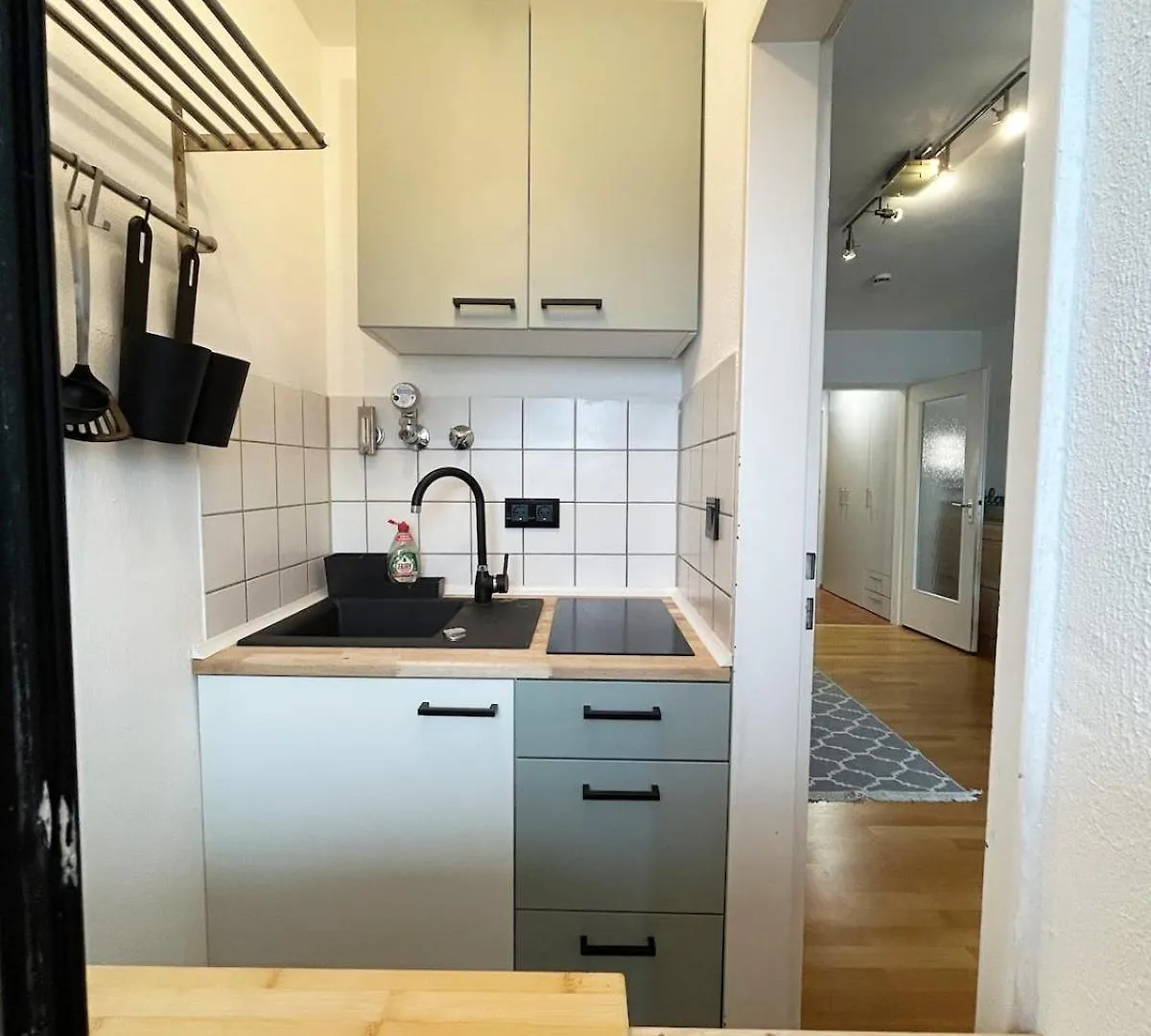 Furnished Apartment U6 Harras Munich